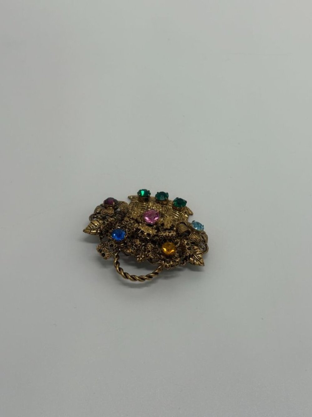 Gold-Tone Vintage Rhinestone Flower Basket 1950s/1960s Brooch Pin - Picture 4 of 7